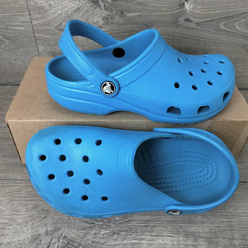 Crocs Classic Clogs Women 5 Kid J1/2 Blue Slip On Shoes Lightweight Sandal Beach